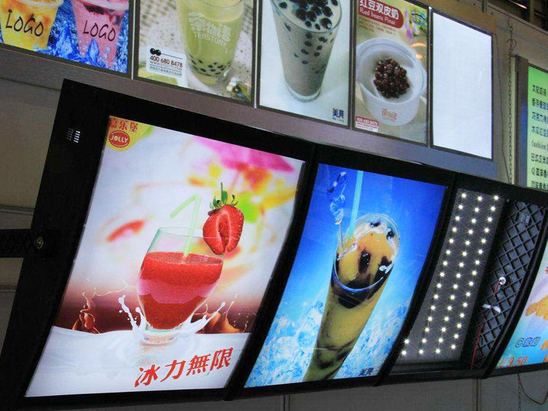 CoCo都可奶茶灯箱